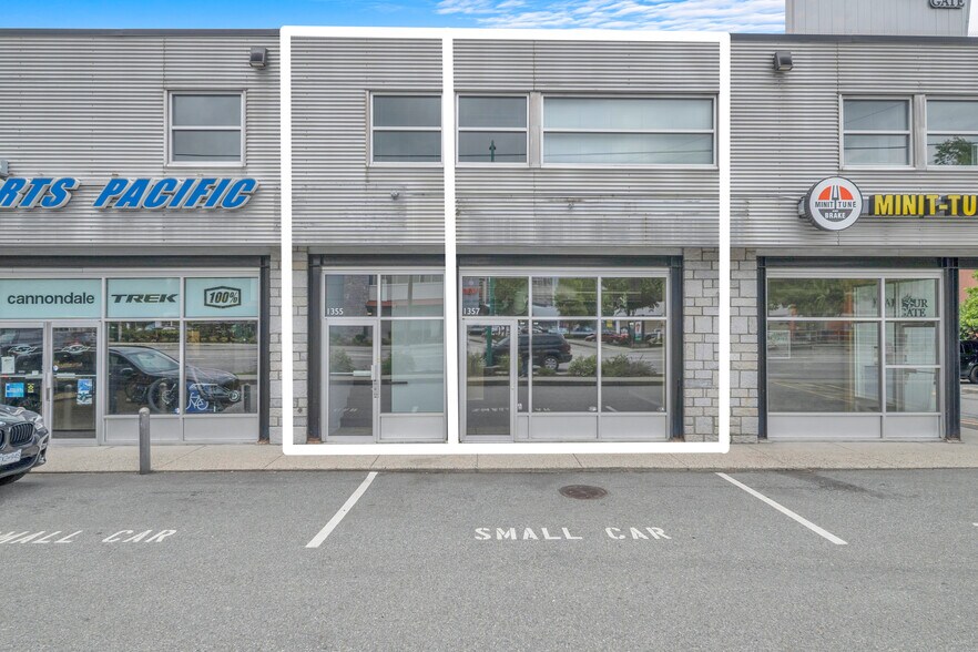 More Photos Of 1355 Main St, North Vancouver District Storefront Retail Office For Lease