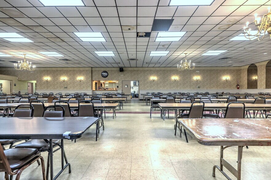 More Photos Of 560 Woodward Ave, New Haven Flex For Sale