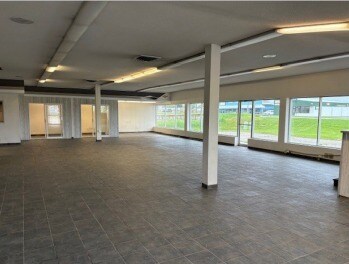 More Photos Of 1418 1st St S, Willmar Auto Dealership For Sale