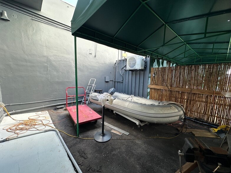 More Photos Of 2220 SW 60th Ter, Miramar Manufacturing For Sale