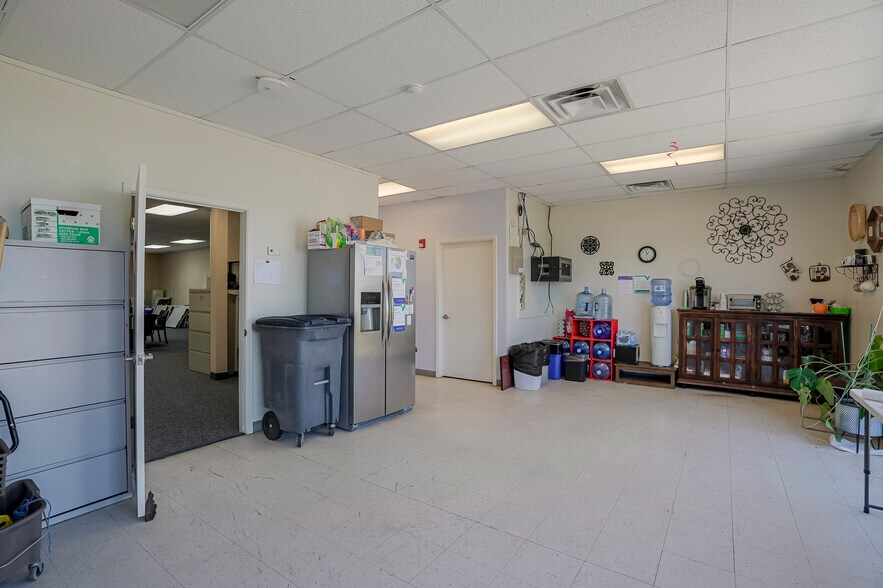More Photos Of 2517 N Great Western Dr, Prescott Valley Freestanding For Lease