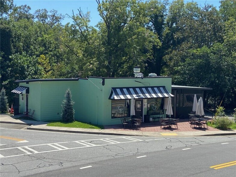 Primary Photo Of 270 E Main St, Dahlonega Freestanding For Sale