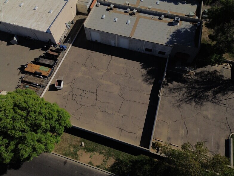 More Photos Of 6097 N 57th Dr, Glendale Warehouse For Sale