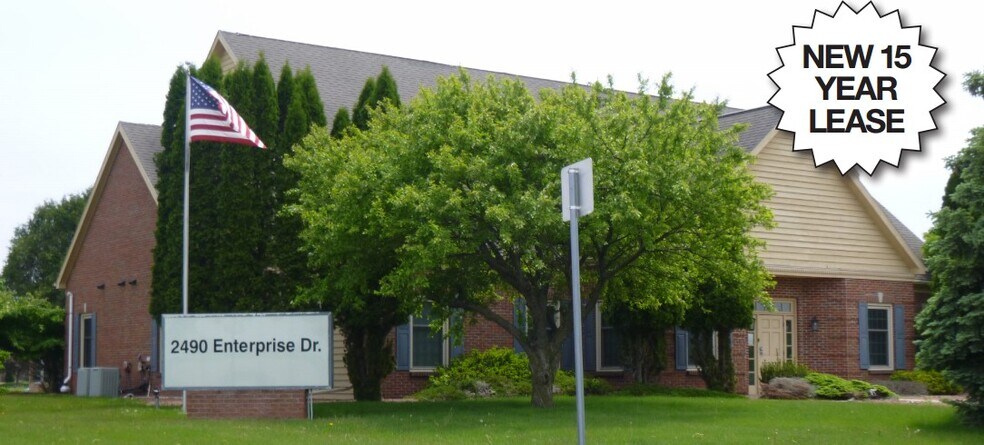 Primary Photo Of 2490 Enterprise Dr, Oshkosh Office For Sale