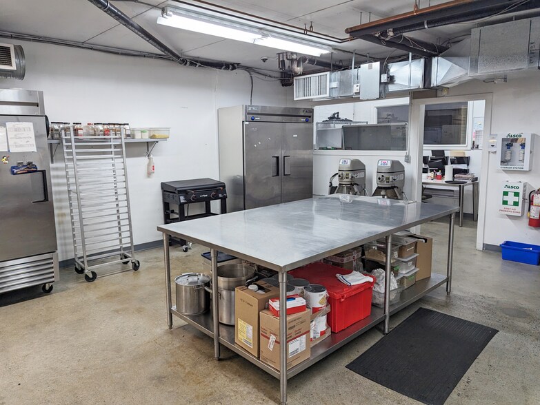 More Photos Of 1114 Pender St E, Vancouver Food Processing For Sale