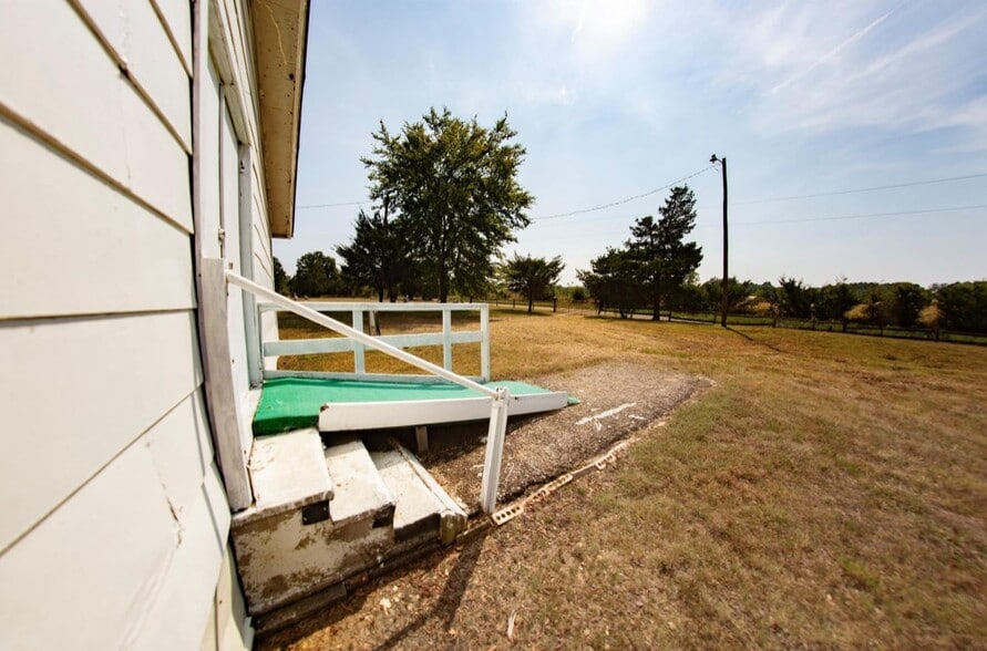 More Photos Of 6200 County Rd 42200 Road, Paris Religious Facility For Sale