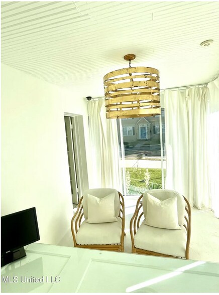 More Photos Of 3413 N State St, Jackson Office Residential For Sale