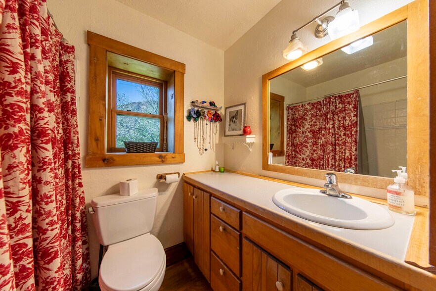 More Photos Of 309 N River St, Hailey Multifamily For Sale