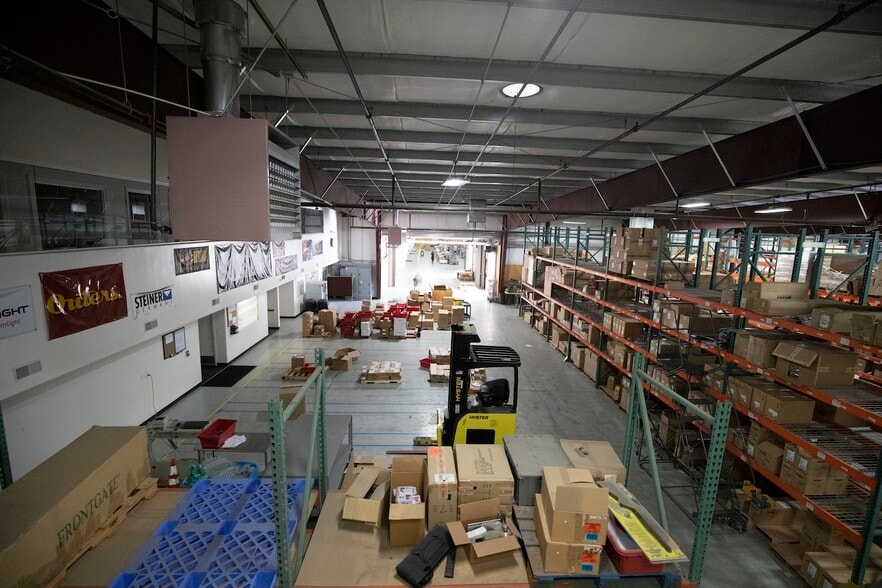 More Photos Of 900 Wakefield Dr, Oakdale Industrial For Sale