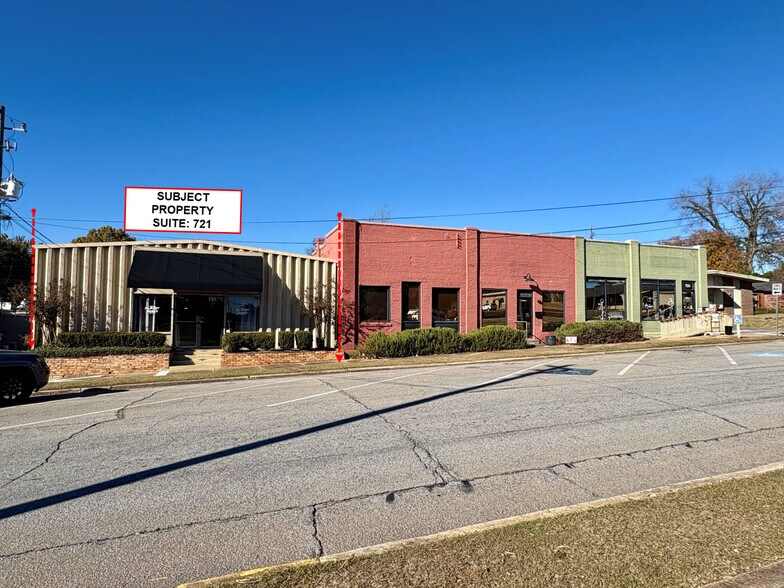 Primary Photo Of 721 Carroll St, Perry General Retail For Lease