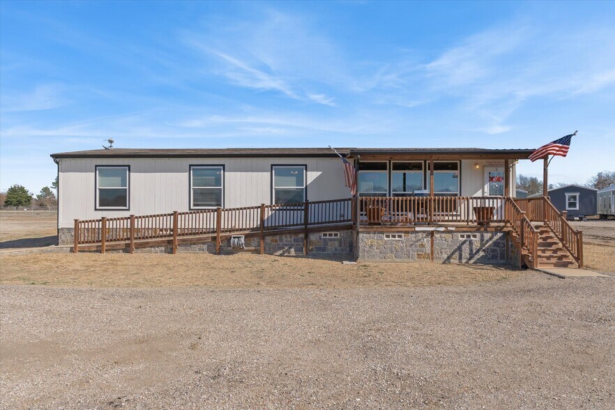 More Photos Of 16955 E. Highway 175, Kemp Land For Sale