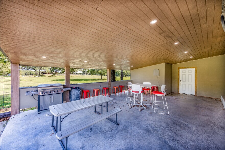 More Photos Of 12625 Sandpiper Rd, Thackerville Specialty For Sale