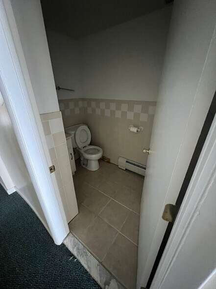 More Photos Of 1637 John F Kennedy Blvd, Jersey City Office For Lease