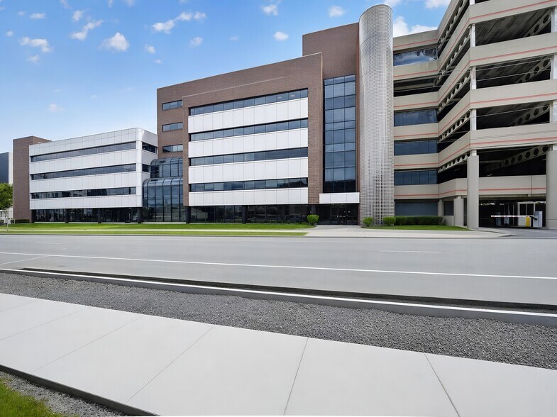 More Photos Of 1000 E Genesee St, Syracuse Medical For Lease