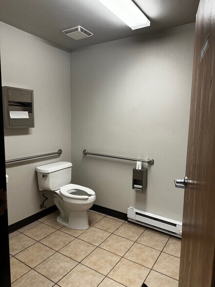 More Photos Of 5415 W 59th Ave, Arvada Flex For Lease