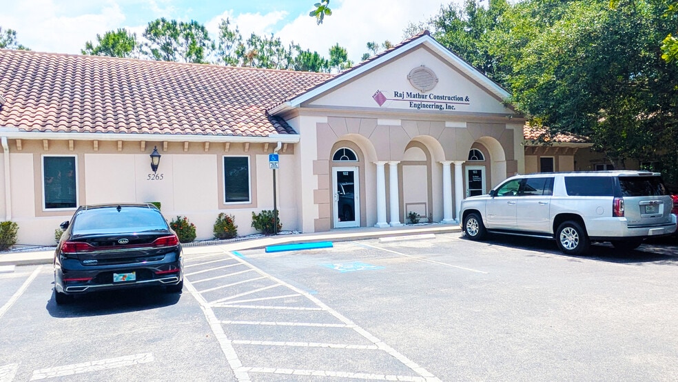 More Photos Of 5265 Office Park Blvd, Bradenton Medical For Lease