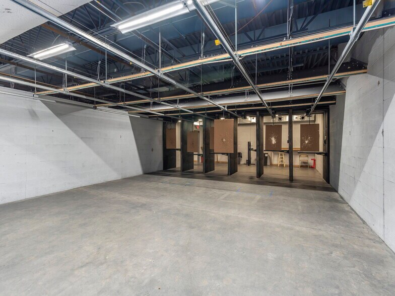 More Photos Of 17 Palmer Rd, Waynesville Warehouse For Sale