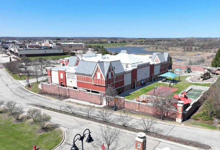 More Photos Of 100 W Higgins Rd, South Barrington Freestanding For Sale