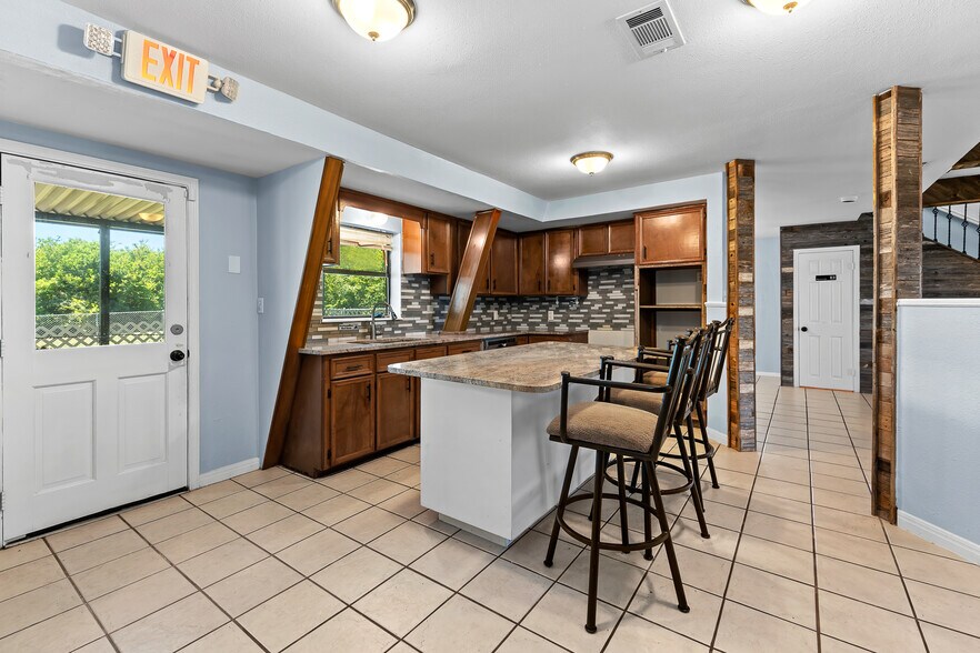 More Photos Of 20500 Keilman Ln, Pflugerville Loft Creative Space For Lease