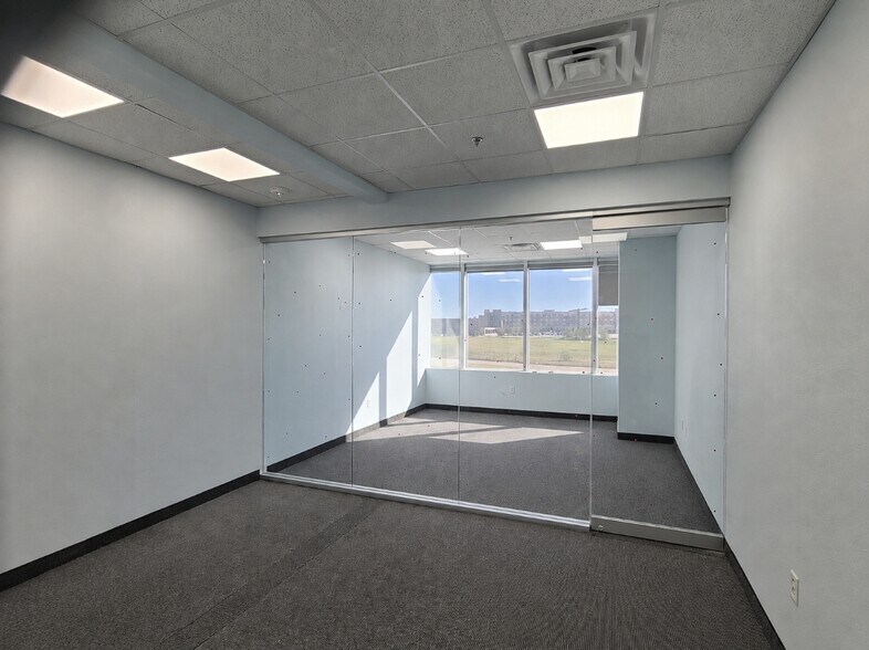 More Photos Of 1220 W Trinity Mills Rd, Carrollton Office Residential For Lease