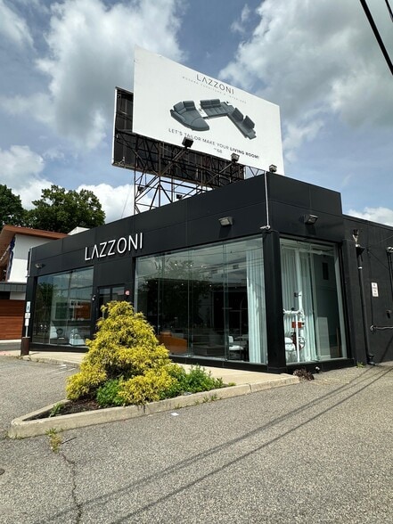 More Photos Of 68 Route 17, Paramus Freestanding For Lease