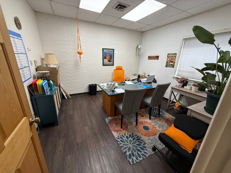 More Photos Of 829 Main St, Longmont Unknown For Lease