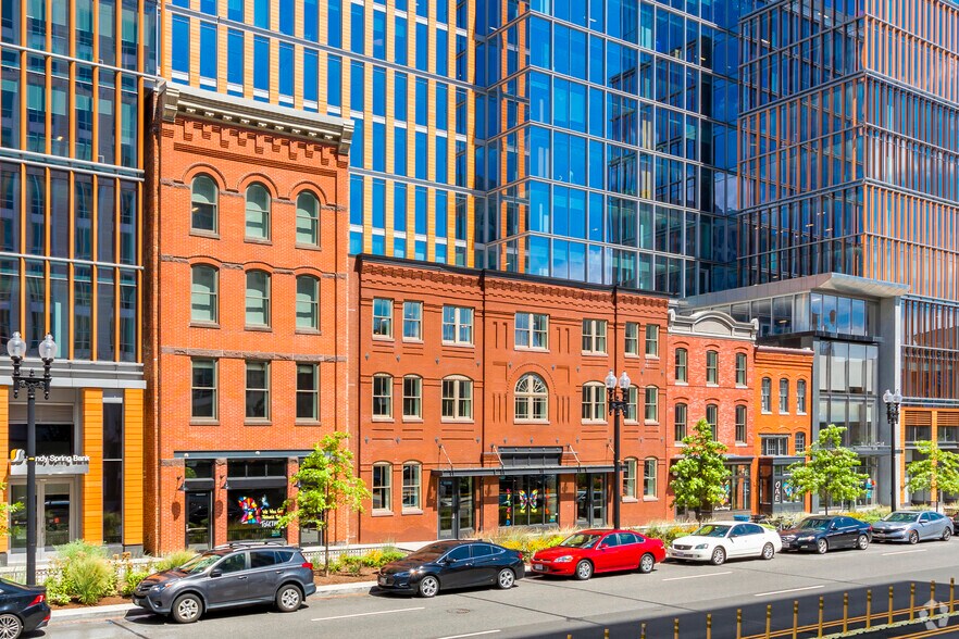 More Photos Of 655 New York Ave NW, Washington Office For Lease