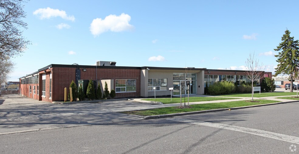 Primary Photo Of 31-33 Wingold Ave, Toronto Showroom For Lease