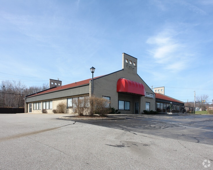 Primary Photo Of 10683 Ravenna Rd, Twinsburg Unknown For Lease
