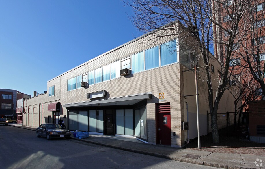 Primary Photo Of 18 Dartmouth St, Malden Storefront Retail Office For Lease