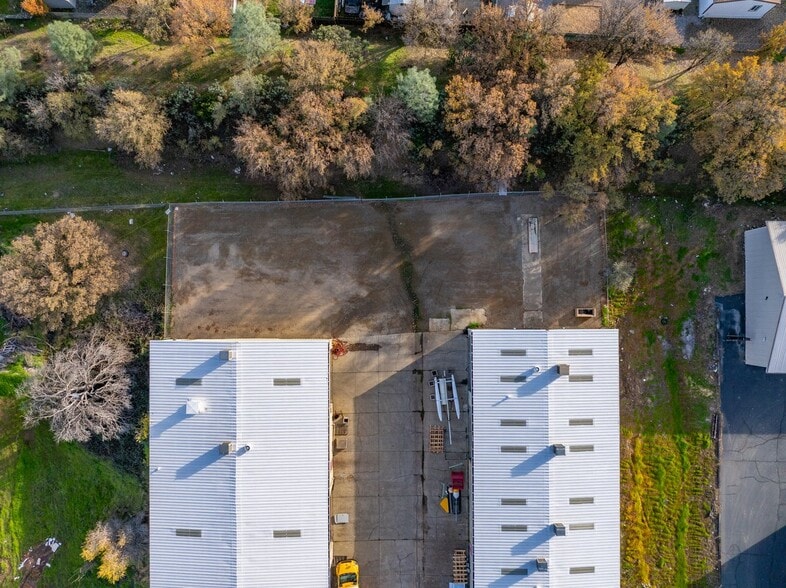 More Photos Of 4311 Caterpillar Rd, Redding Manufacturing For Sale