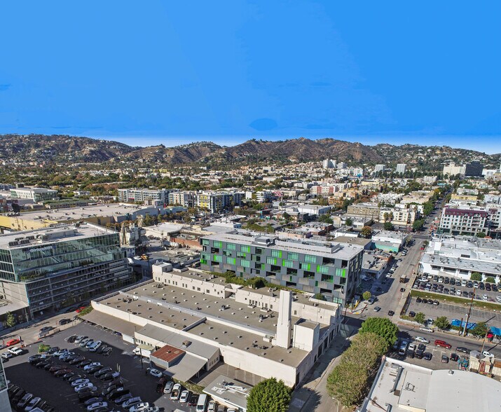 More Photos Of 7000 Romaine St, Los Angeles Showroom For Lease