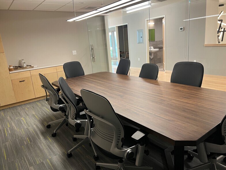 More Photos Of 834 Pearl St, Eugene Office For Lease