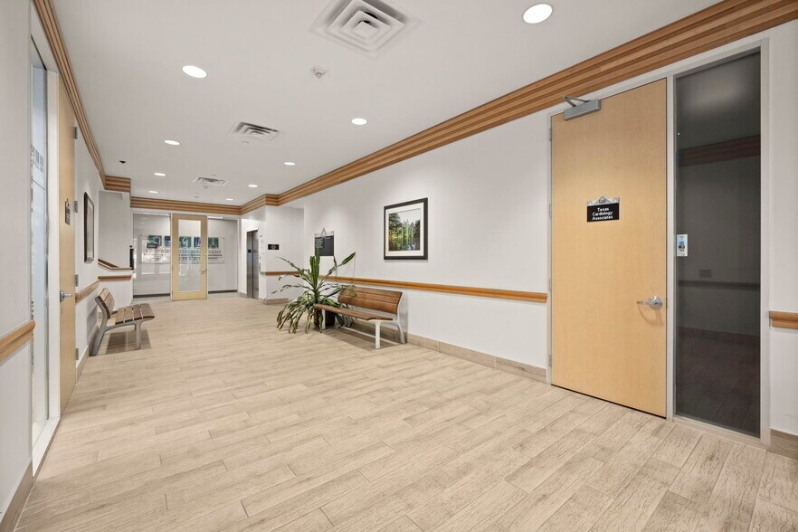More Photos Of 403 Ogletree Dr, Livingston Medical For Lease
