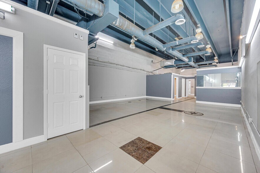 More Photos Of 4720-4796 NW 167th St, Miami Gardens Storefront Retail Office For Lease