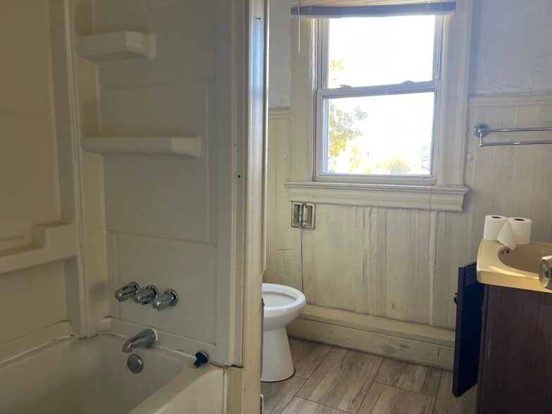 More Photos Of 2208 Woodstock Ave, Pittsburgh Specialty For Sale