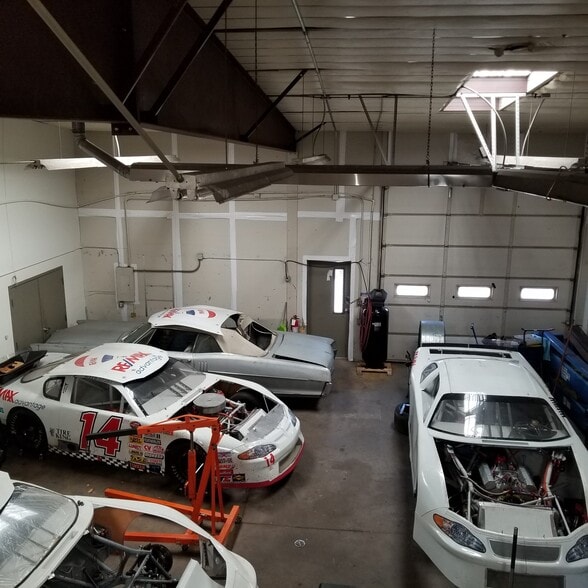 More Photos Of 1087-1095 Ford St, Colorado Springs Warehouse For Lease