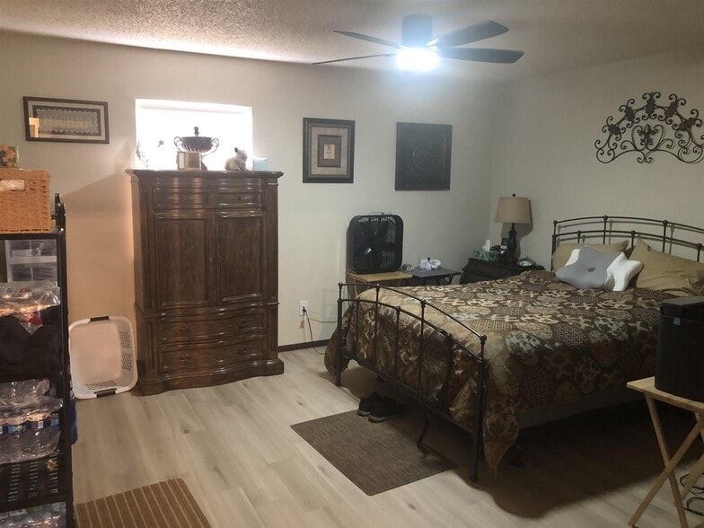 More Photos Of 6801 Camden Ln, Groves Apartments For Sale