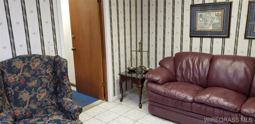 More Photos Of 510 N Daleville Ave, Daleville Office Residential For Sale