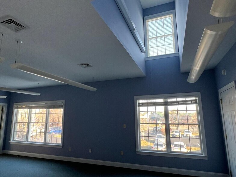 More Photos Of 4 Walter E Foran Blvd, Flemington Office For Sale