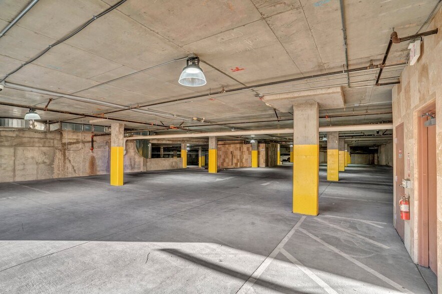 More Photos Of 1405 E Sunset Rd, Las Vegas Restaurant For Sale