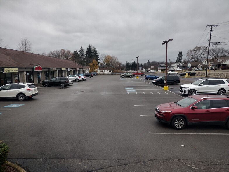 More Photos Of 16761 Saint Clair Ave, East Liverpool Unknown For Lease