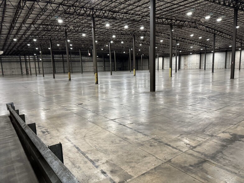 More Photos Of 2294 Molly Pitcher Hwy, Chambersburg Distribution For Lease