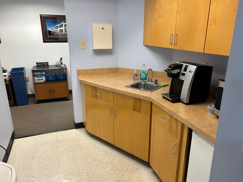 More Photos Of 1301 Lancaster Ave, Berwyn Office For Lease