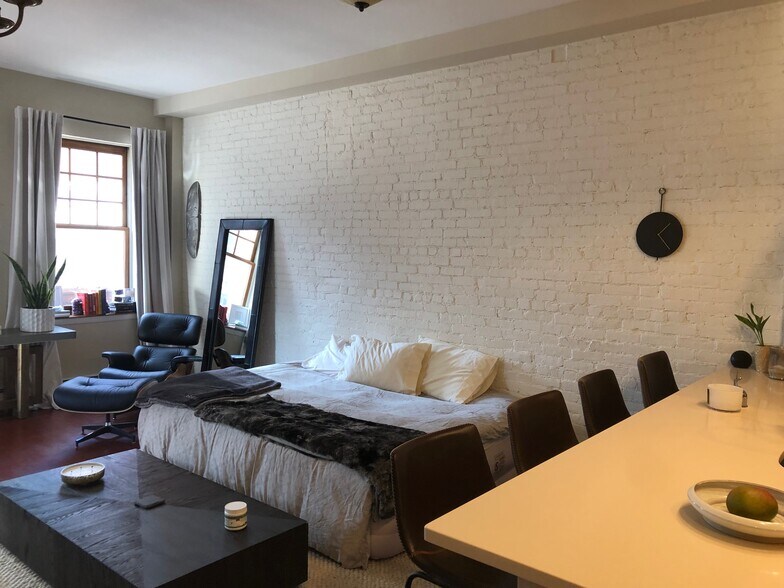 More Photos Of 852 10th Ave, New York Storefront Retail Residential For Sale
