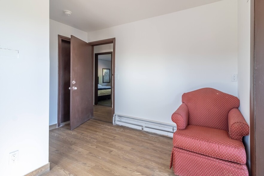 More Photos Of 196 US Route 1, Bucksport Hotel For Sale