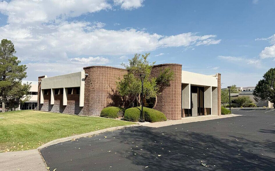 More Photos Of 10421 Montgomery Parkway Loop NE, Albuquerque Medical For Lease