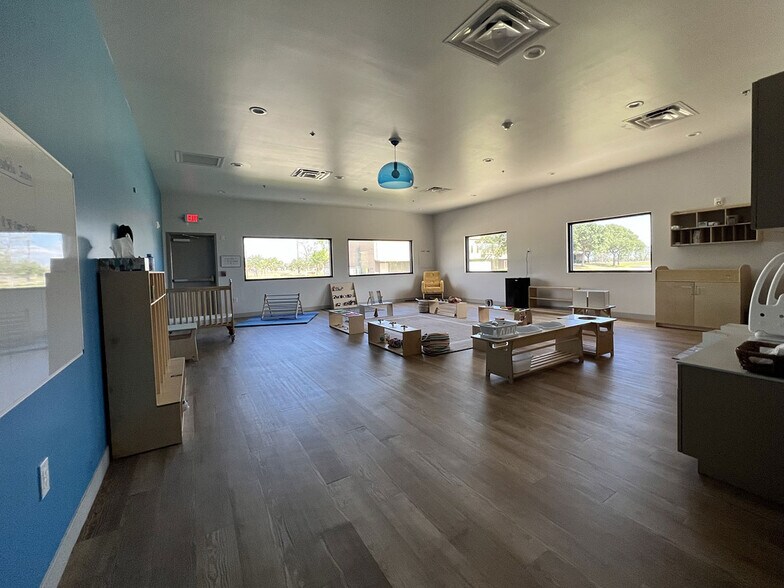 More Photos Of 2007 FM 2004 Dr, Richwood Daycare Center For Sale