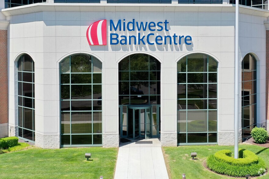 More Photos Of 2299 Technology Dr, O'Fallon Office For Lease