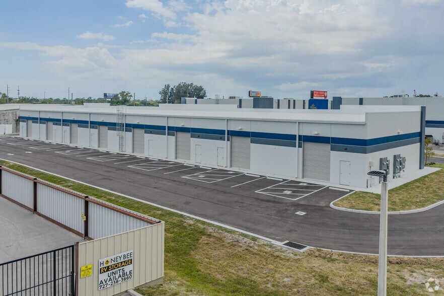 More Photos Of 9310 Ulmerton Rd, Largo Light Manufacturing For Sale